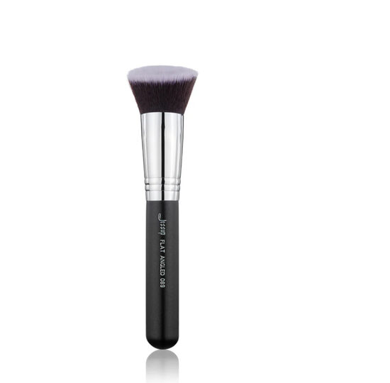 Flat Angled Foundation Brush 089